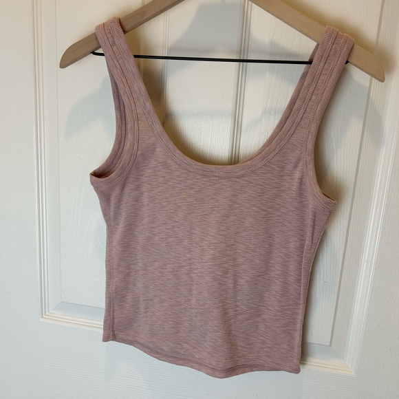 VUORI CROP TANK TOP - Picture 2 of 5